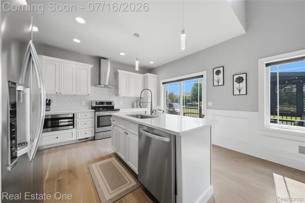10641 Lone Oak Circle Grand Blanc Charter Township MI 48439