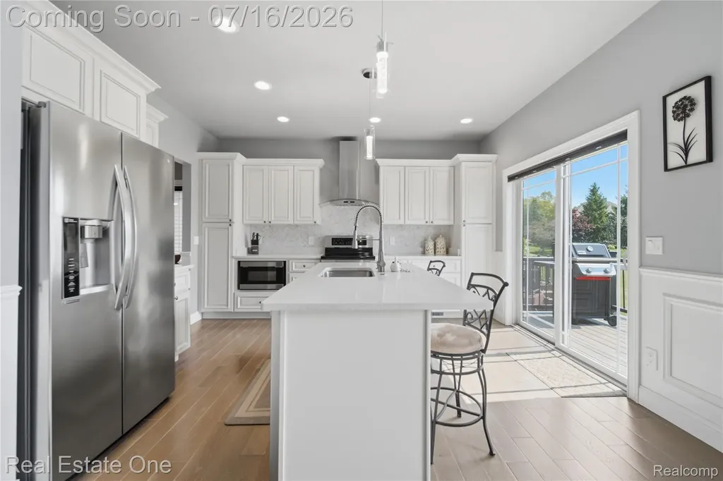 10641 Lone Oak Circle Grand Blanc Charter Township MI 48439