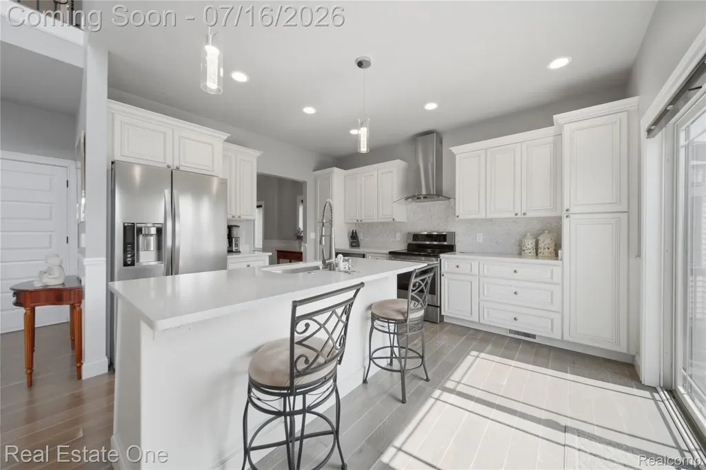10641 Lone Oak Circle Grand Blanc Charter Township MI 48439