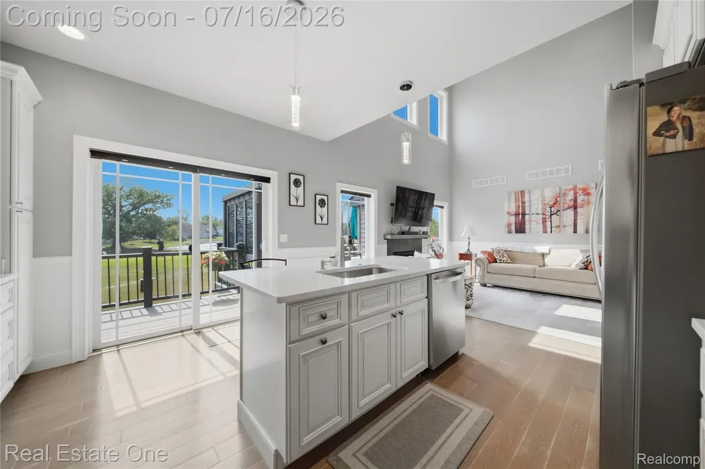 10641 Lone Oak Circle Grand Blanc Charter Township MI 48439