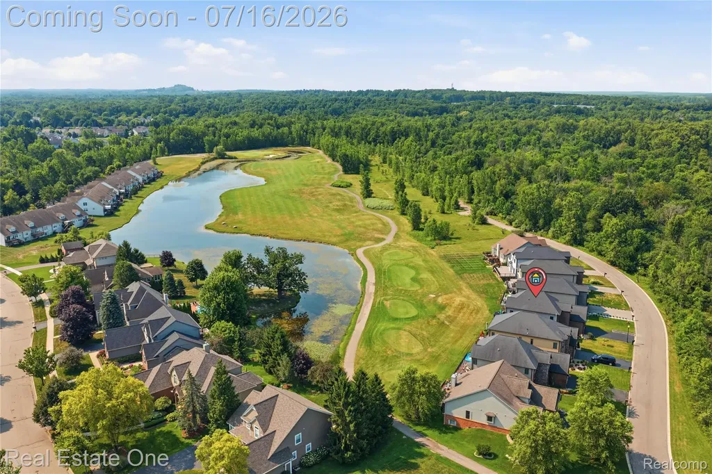 10641 Lone Oak Circle Grand Blanc Charter Township MI 48439