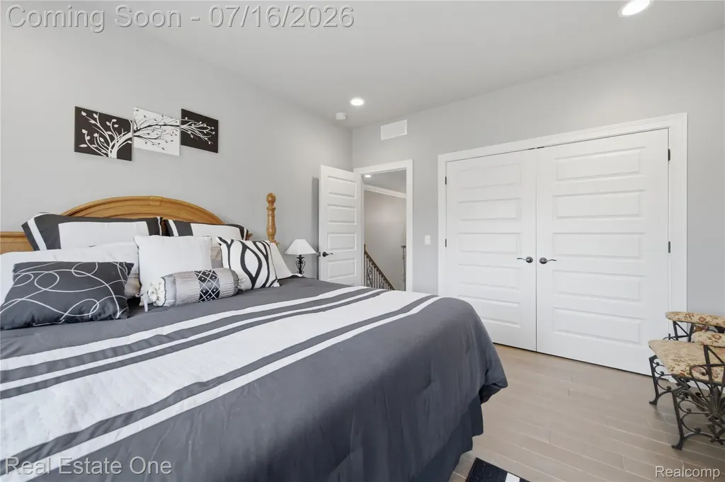 10641 Lone Oak Circle Grand Blanc Charter Township MI 48439