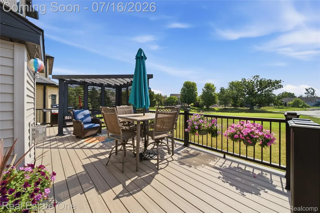 10641 Lone Oak Circle Grand Blanc Charter Township MI 48439