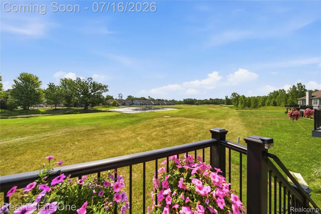 10641 Lone Oak Circle Grand Blanc Charter Township MI 48439
