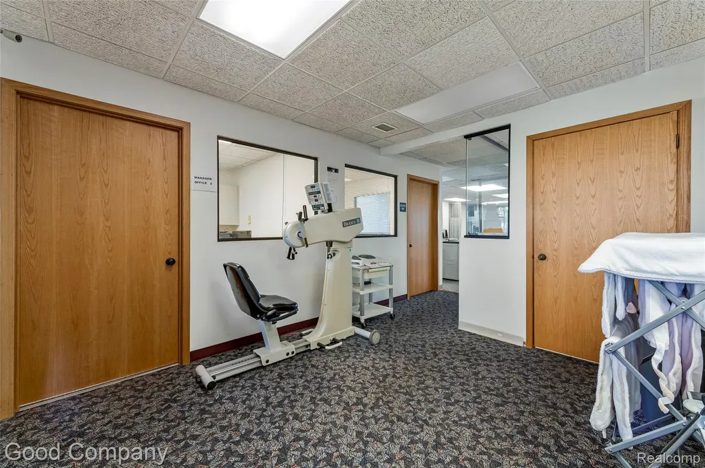 18200 E 10 Mile Road Eastpointe City MI 48021
