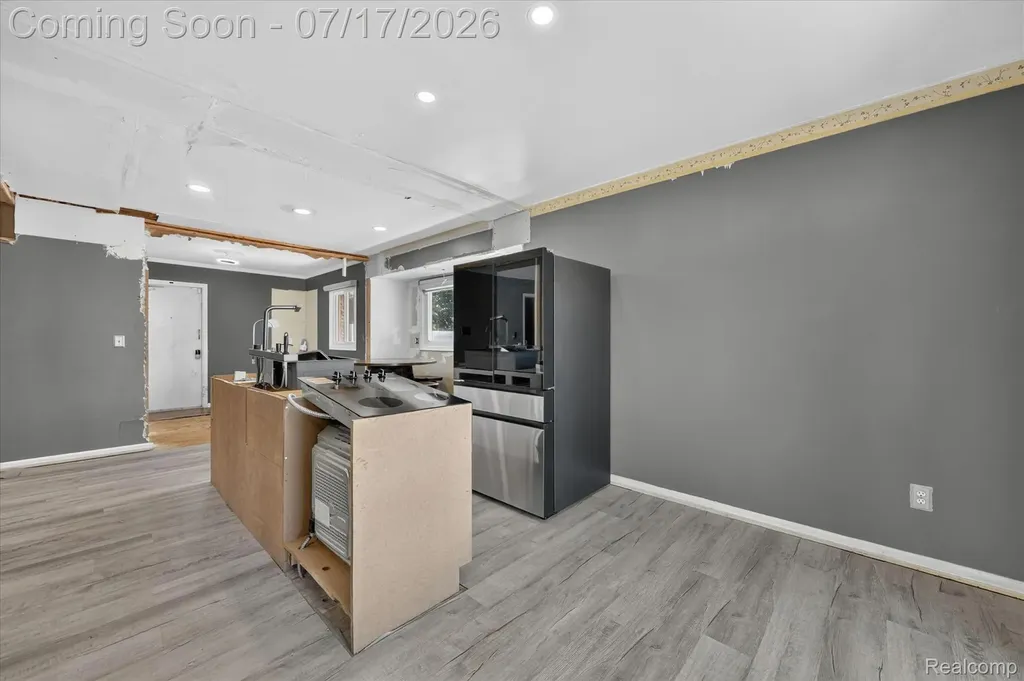 43798 Columbia Drive Clinton Charter Township MI 48038