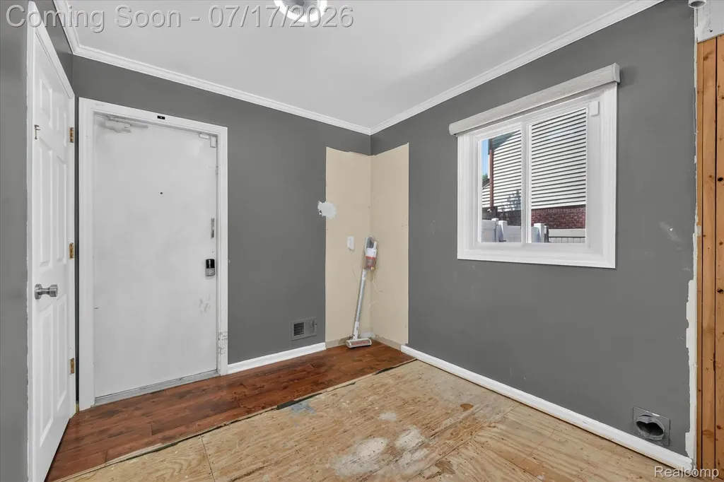 43798 Columbia Drive Clinton Charter Township MI 48038