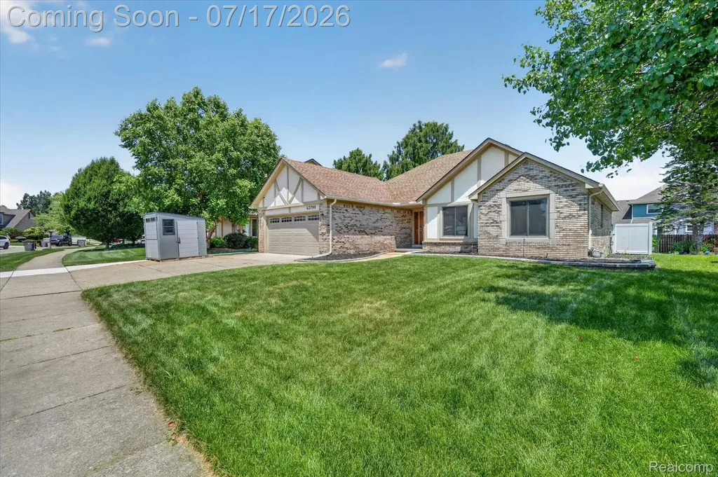 43798 Columbia Drive Clinton Charter Township MI 48038