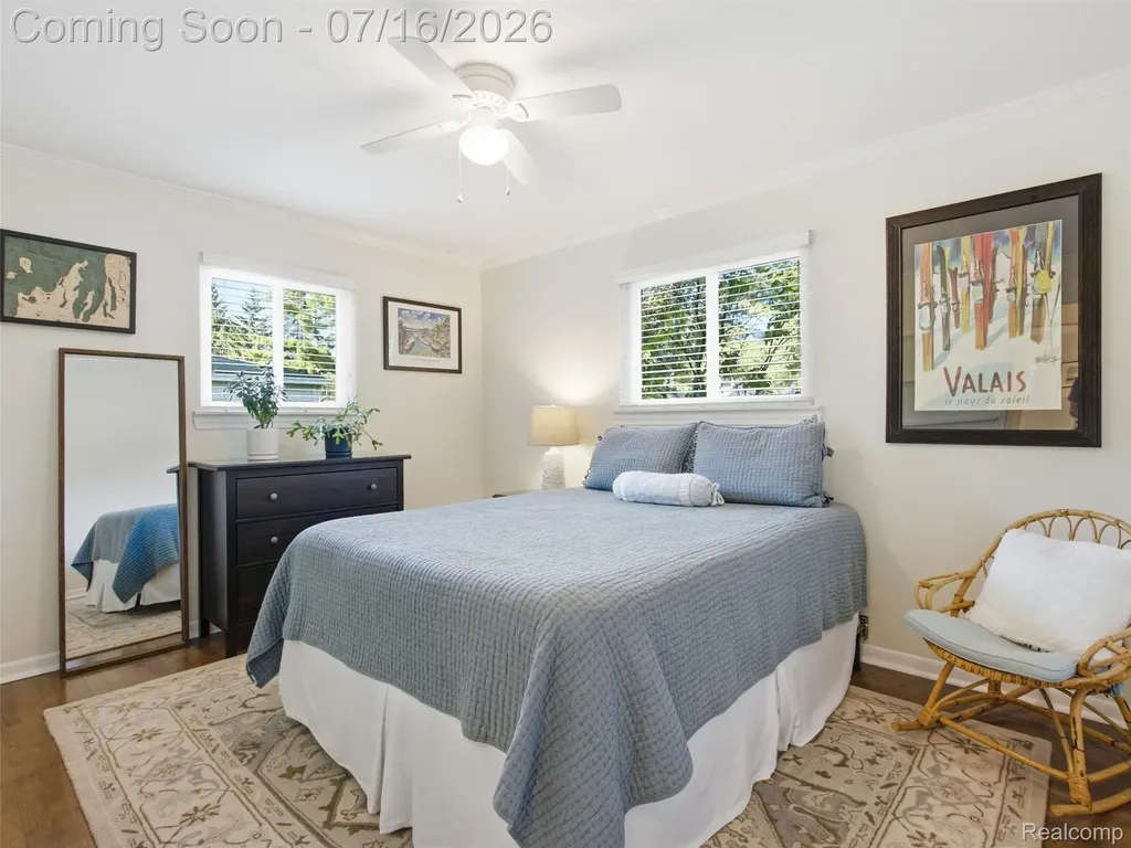 6229 Sandshores Drive Troy City MI 48085