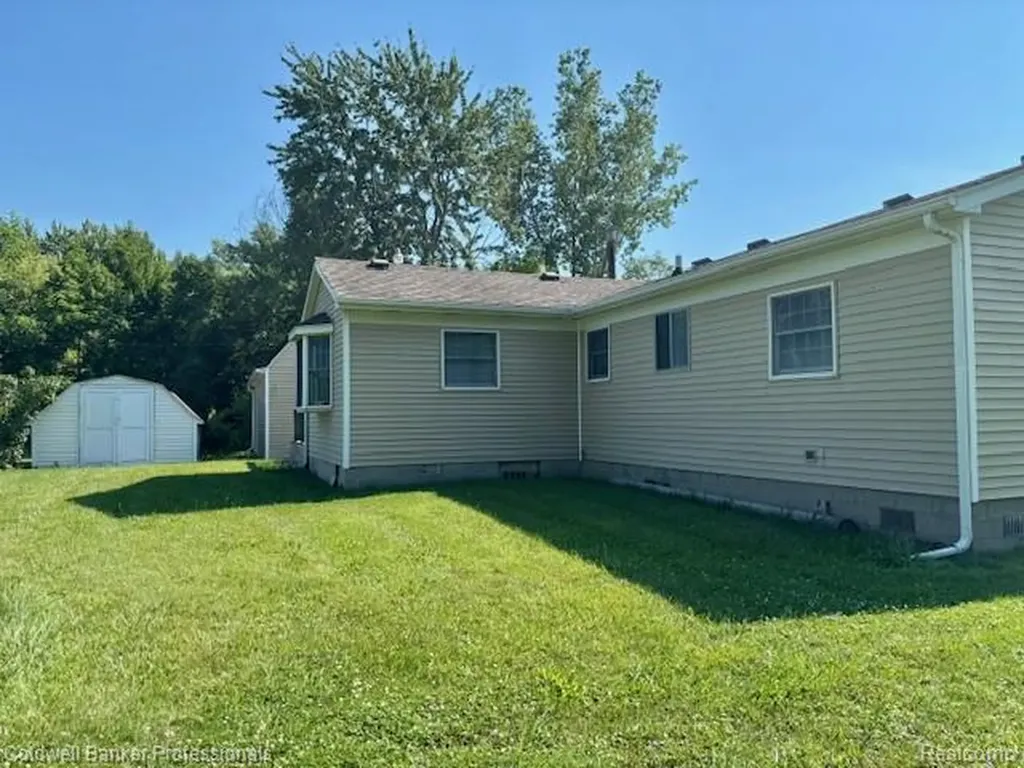 25449 Bell Road Huron Charter Township MI 48164