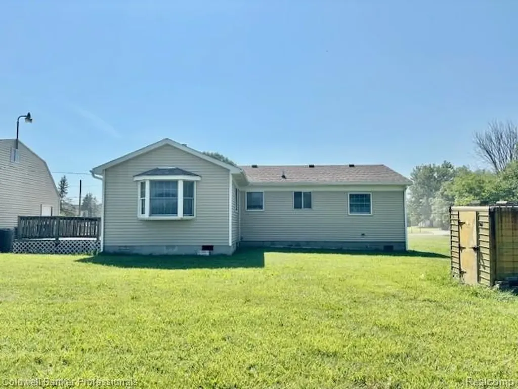 25449 Bell Road Huron Charter Township MI 48164