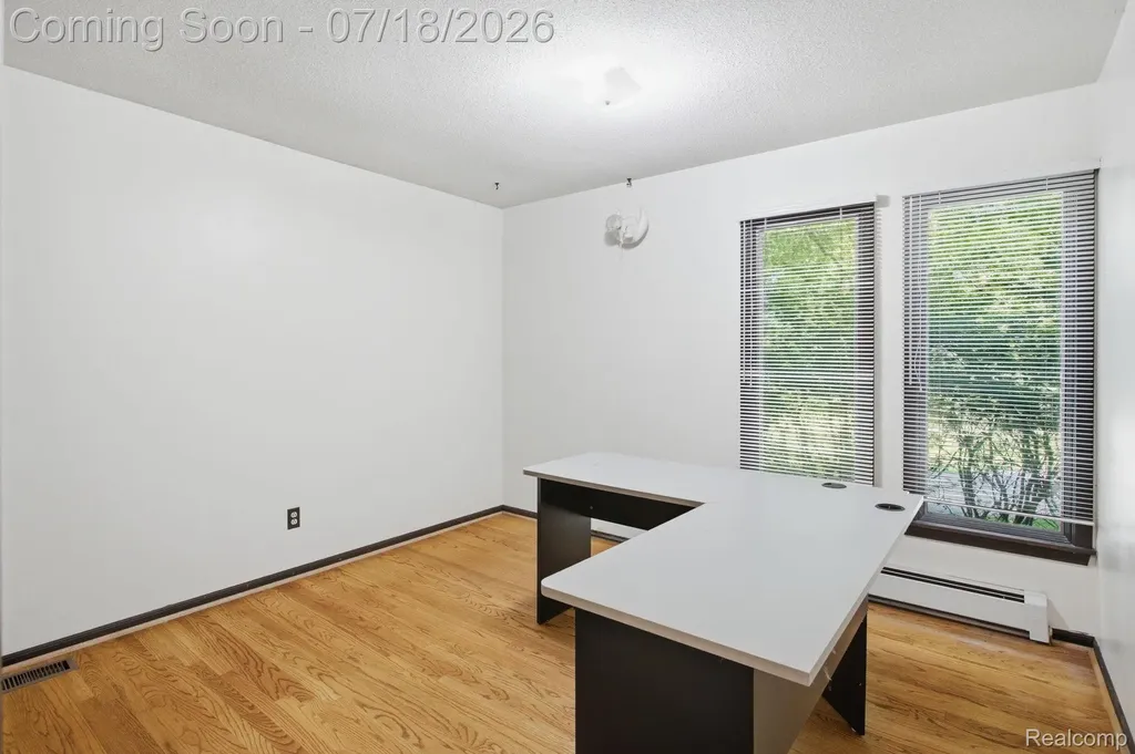 2726 Bay Drive West Bloomfield Charter Township MI 48324