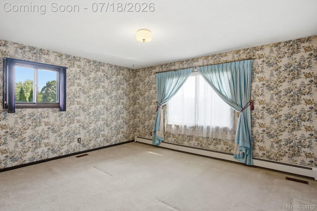 2726 Bay Drive West Bloomfield Charter Township MI 48324