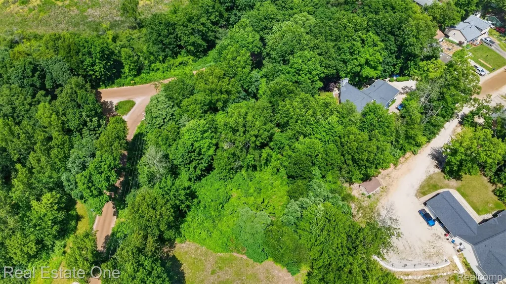 0000 Big Lake Springfield Charter Township MI 48350