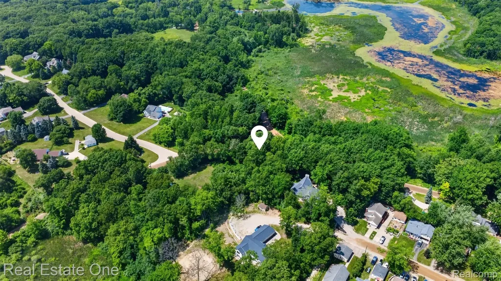 0000 Big Lake Springfield Charter Township MI 48350