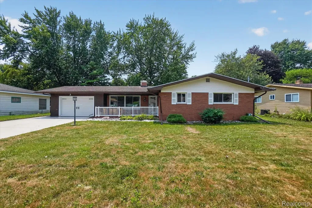 3504 Creekwood Drive Bridgeport Charter Township MI 48601