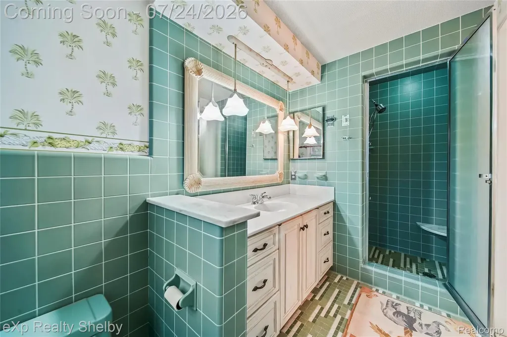 11512 Short Drive Warren City MI 48093