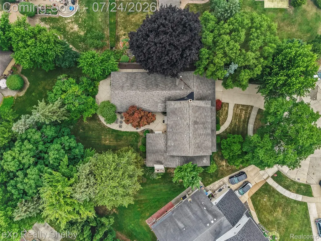 11512 Short Drive Warren City MI 48093