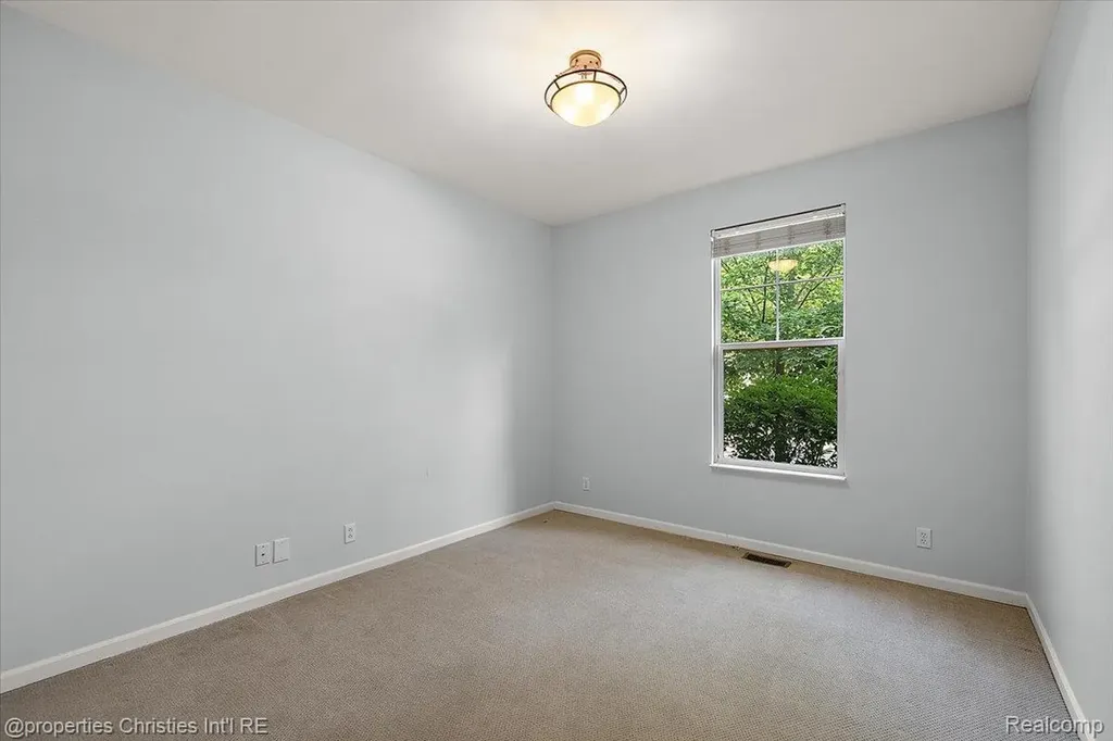 185 Hamilton Street Plymouth City MI 48170