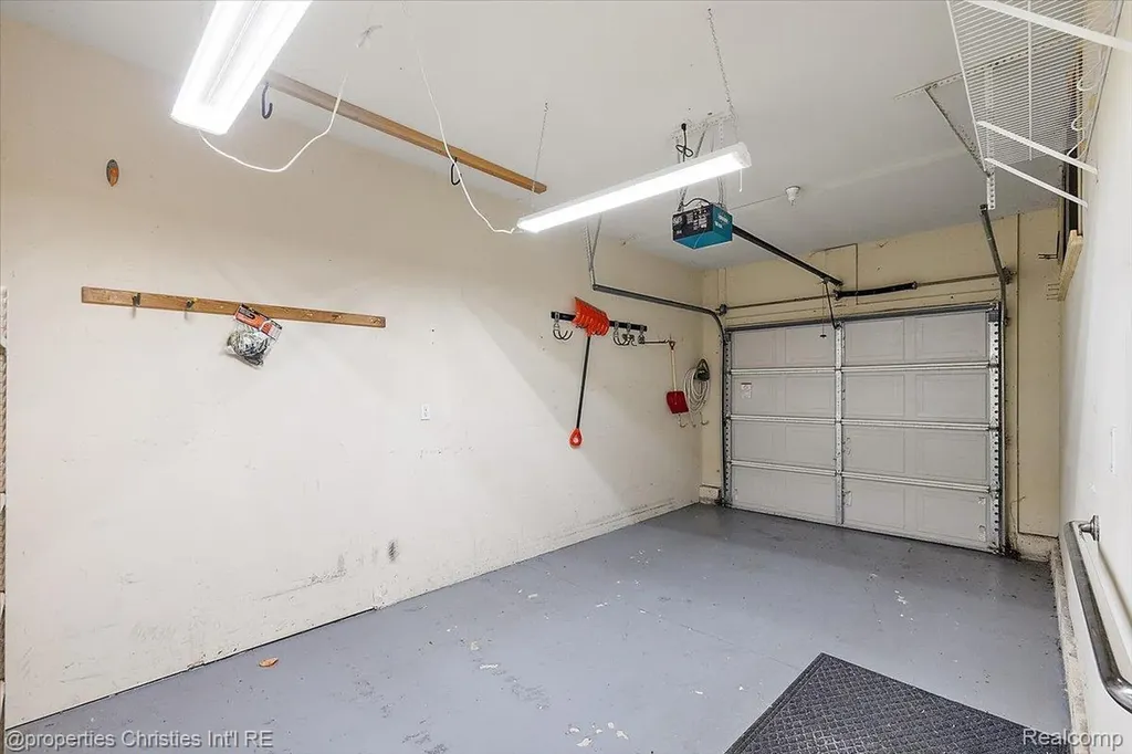 185 Hamilton Street Plymouth City MI 48170