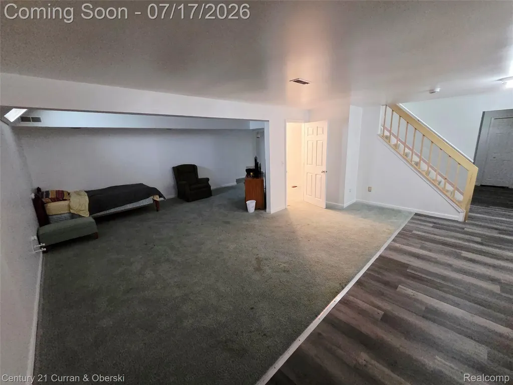 38185 Palmateer Road Westland City MI 48186