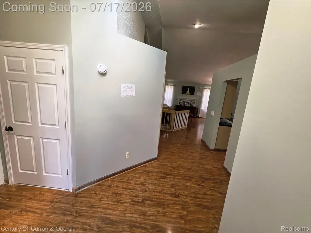 38185 Palmateer Road Westland City MI 48186