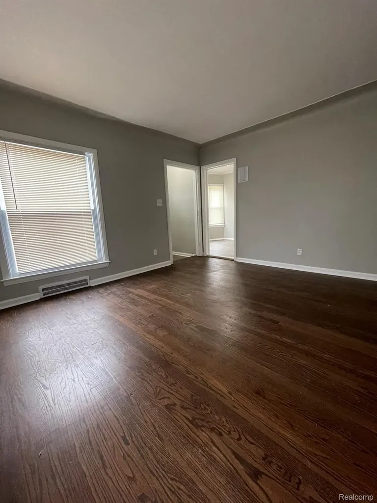 16191 Strathmoor Street Detroit City MI 48235