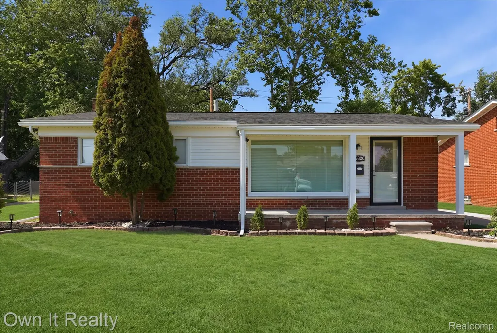20320 Whitlock Drive Dearborn Heights City MI 48127