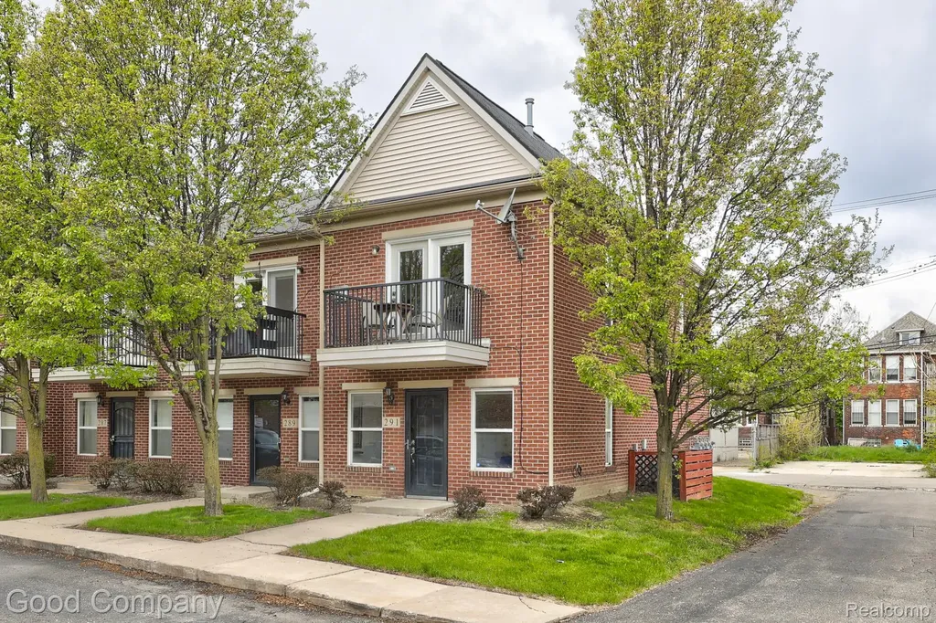 291 E Palmer Street Detroit City MI 48202