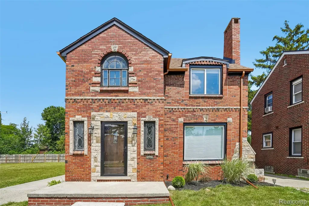 6174 Bishop Street Detroit City MI 48224