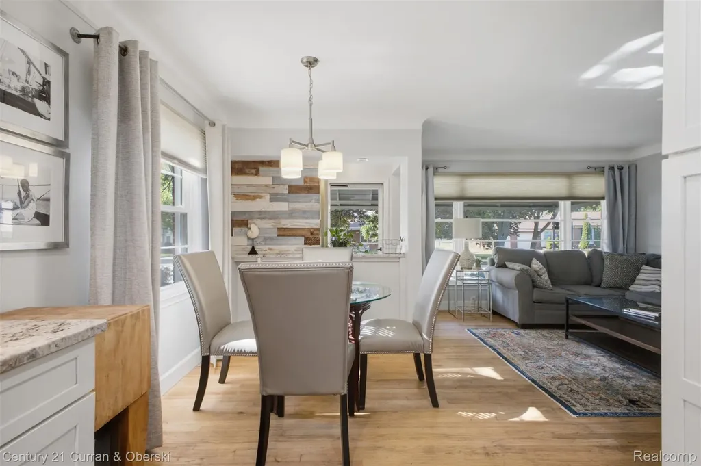 16614 Philomene Boulevard Allen Park City MI 48101