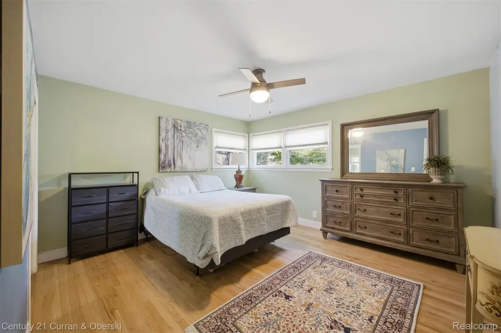 16614 Philomene Boulevard Allen Park City MI 48101
