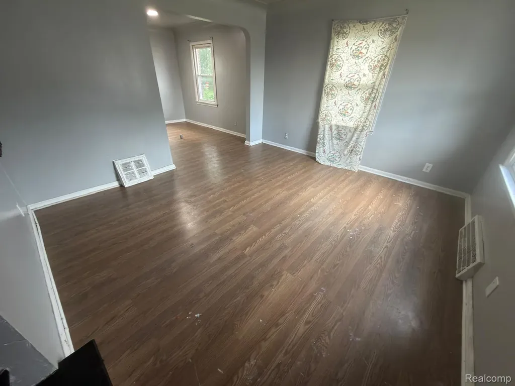 8837 Evergreen Avenue Detroit City MI 48228