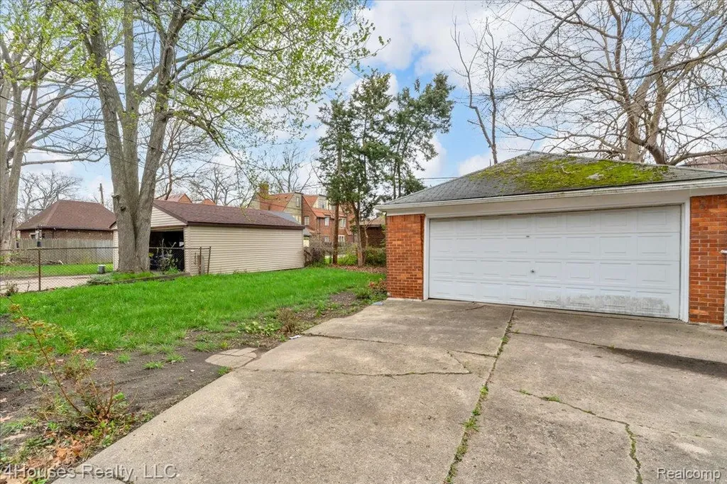 18092 Muirland Street Detroit City MI 48221