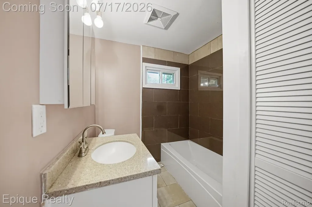 216 Aveline Street Ypsilanti City MI 48197