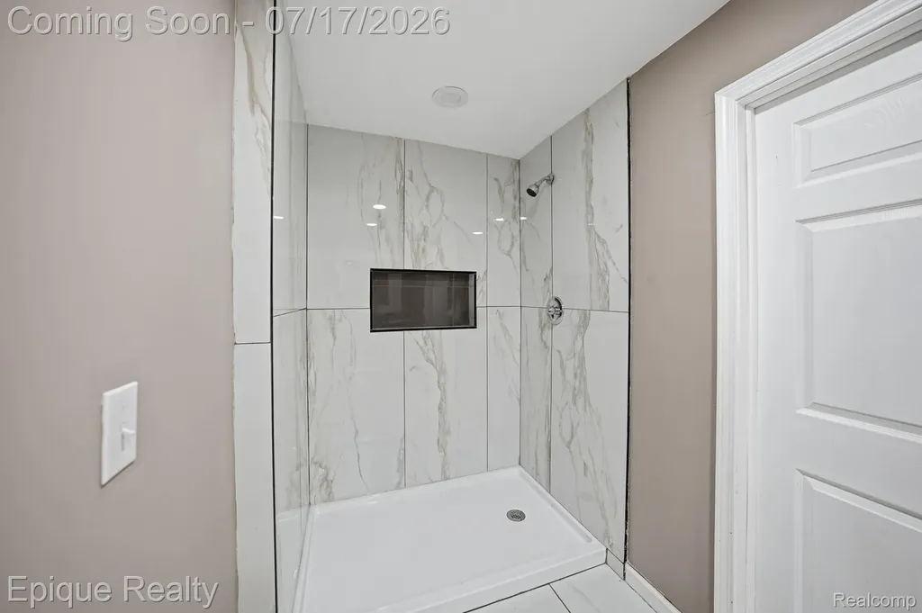 216 Aveline Street Ypsilanti City MI 48197