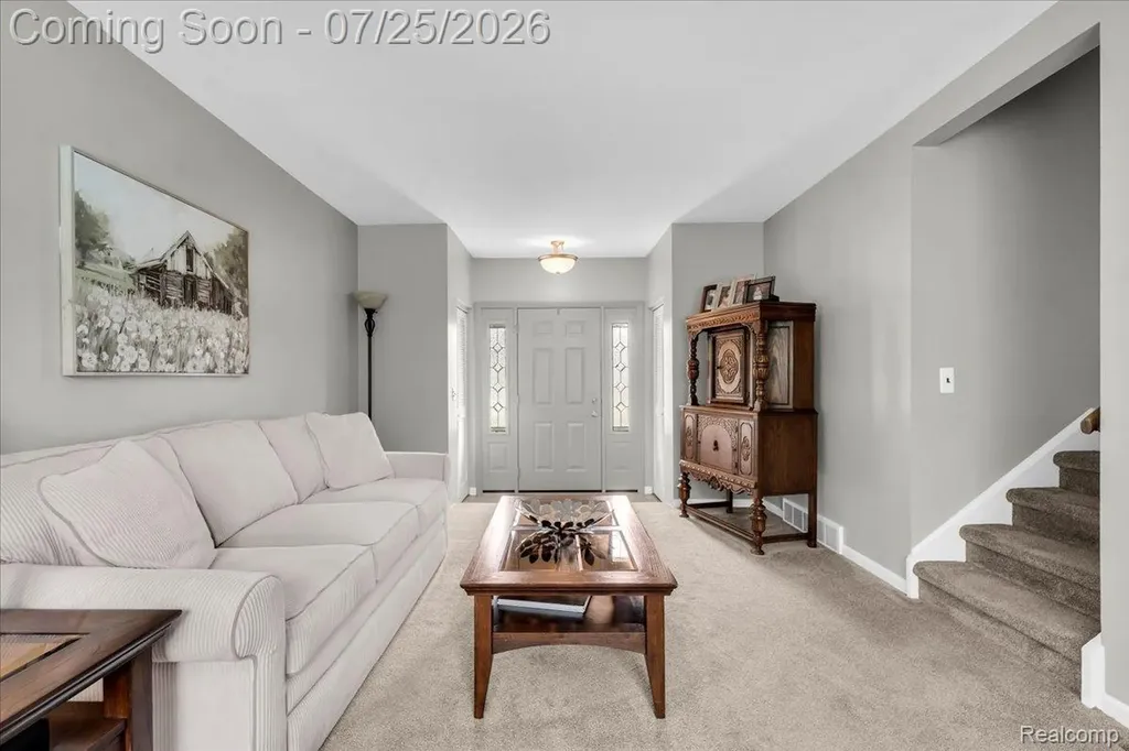 32769 Exeter Court Warren City MI 48092