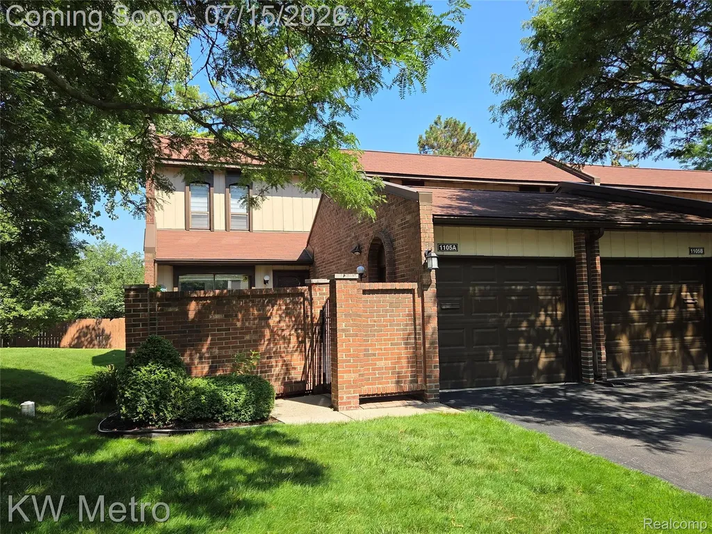 1105 Kirts Boulevard Troy City MI 48084
