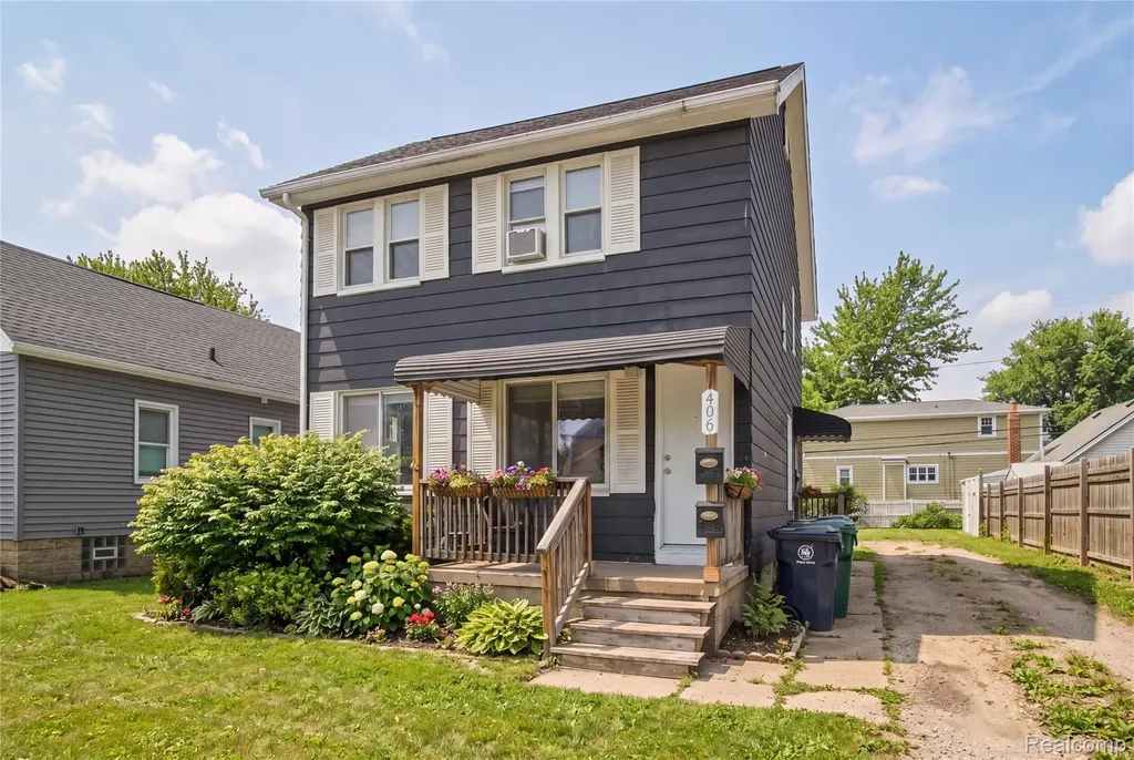 406 W 12 Mile Royal Oak City MI 48073
