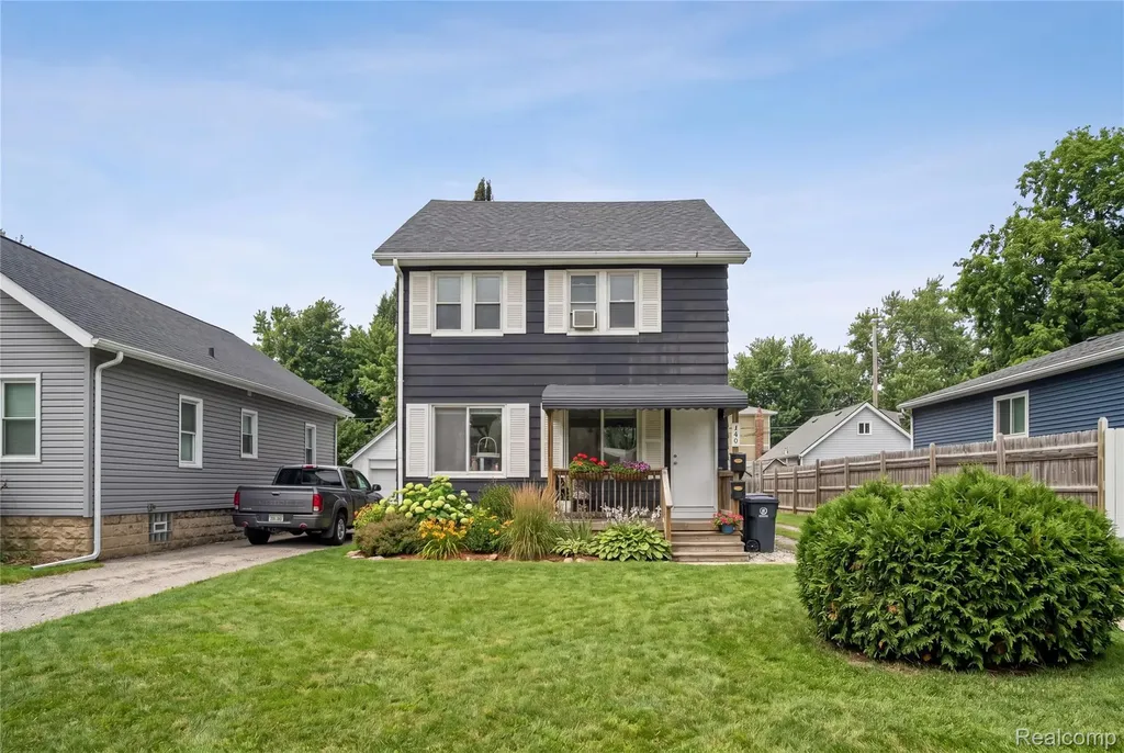406 W 12 Mile Royal Oak City MI 48073