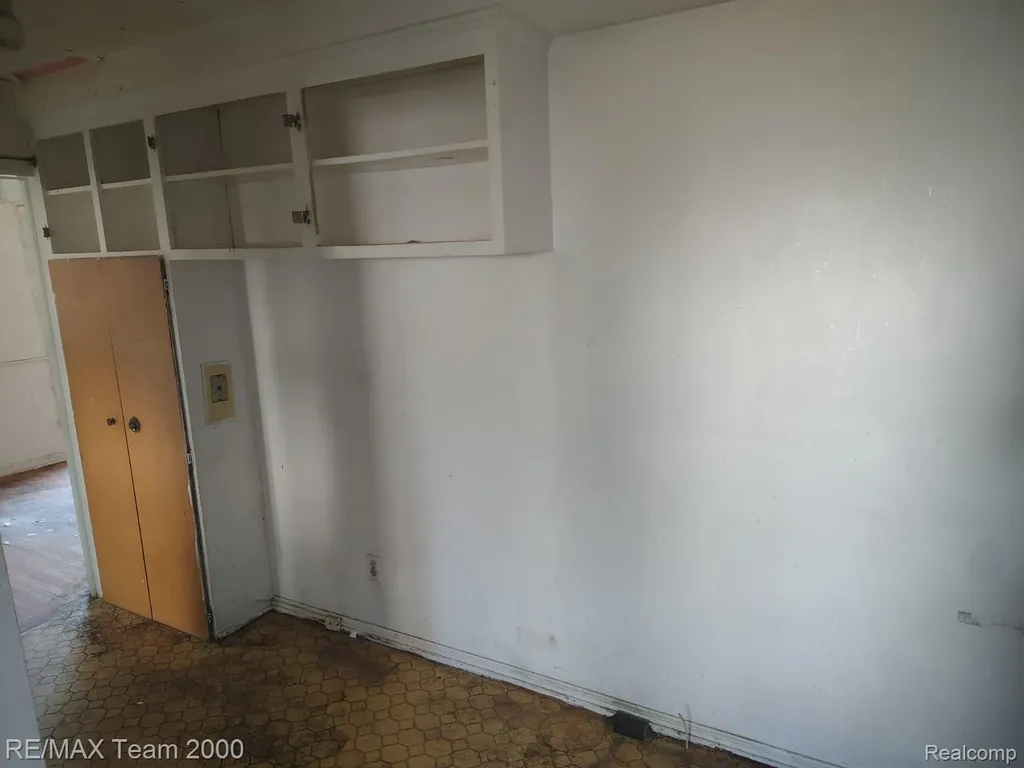 12945 Memorial Street Detroit City MI 48227