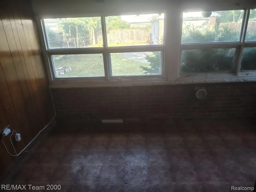 12945 Memorial Street Detroit City MI 48227