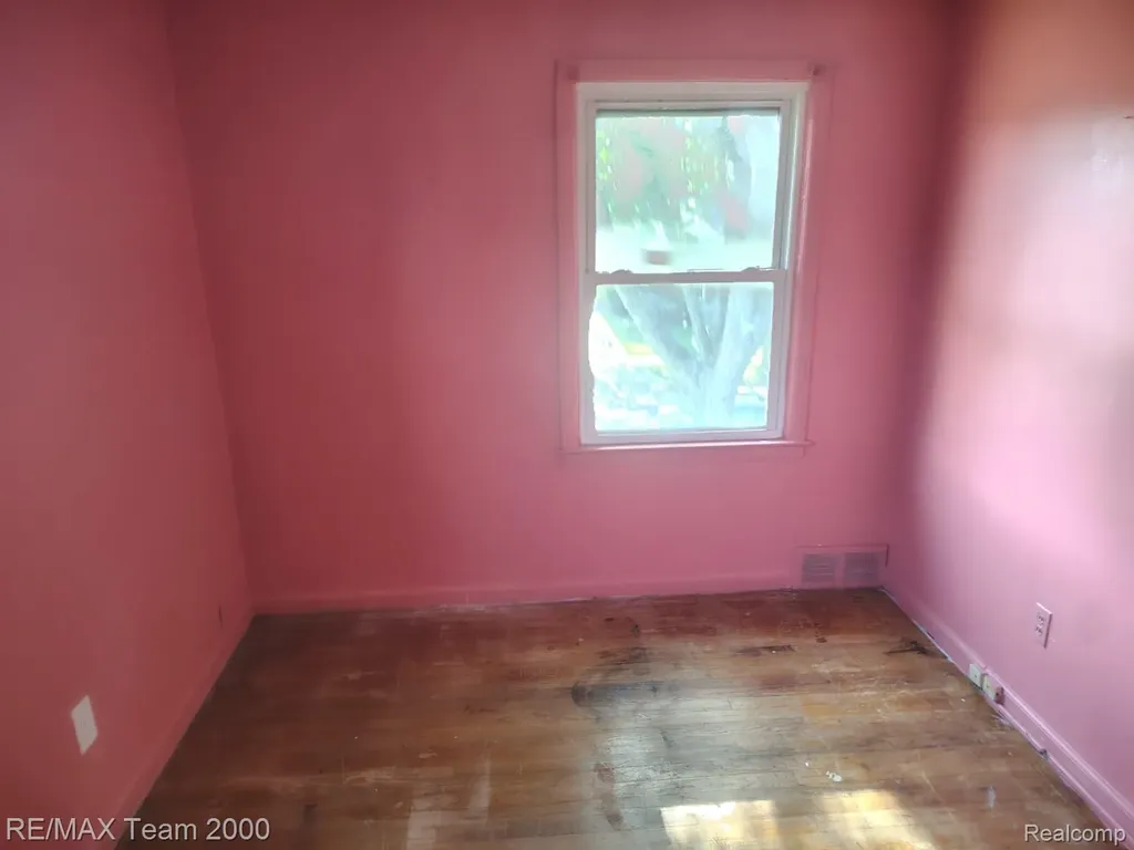12945 Memorial Street Detroit City MI 48227