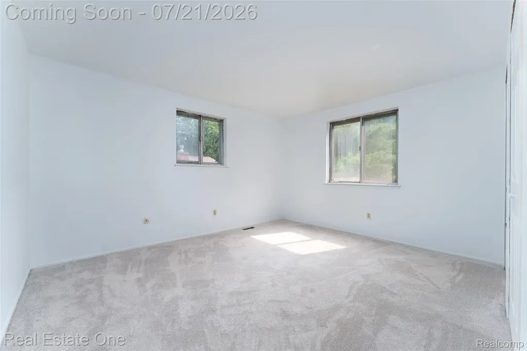 4069 Village Square Brighton Township MI 48114