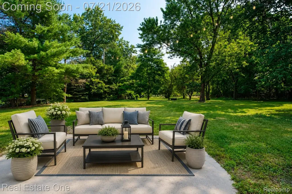 4069 Village Square Brighton Township MI 48114