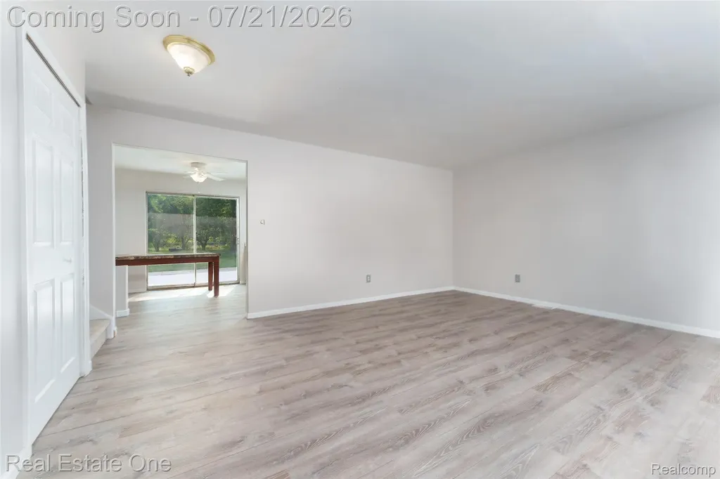 4069 Village Square Brighton Township MI 48114