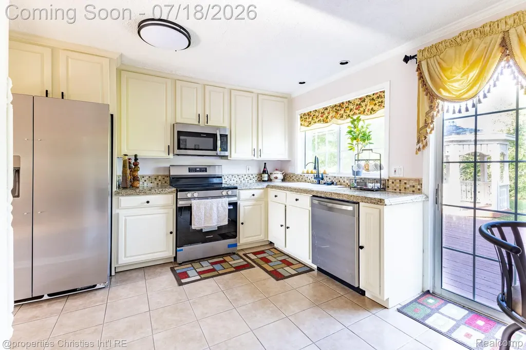 45568 Margate Drive Macomb Township MI 48044