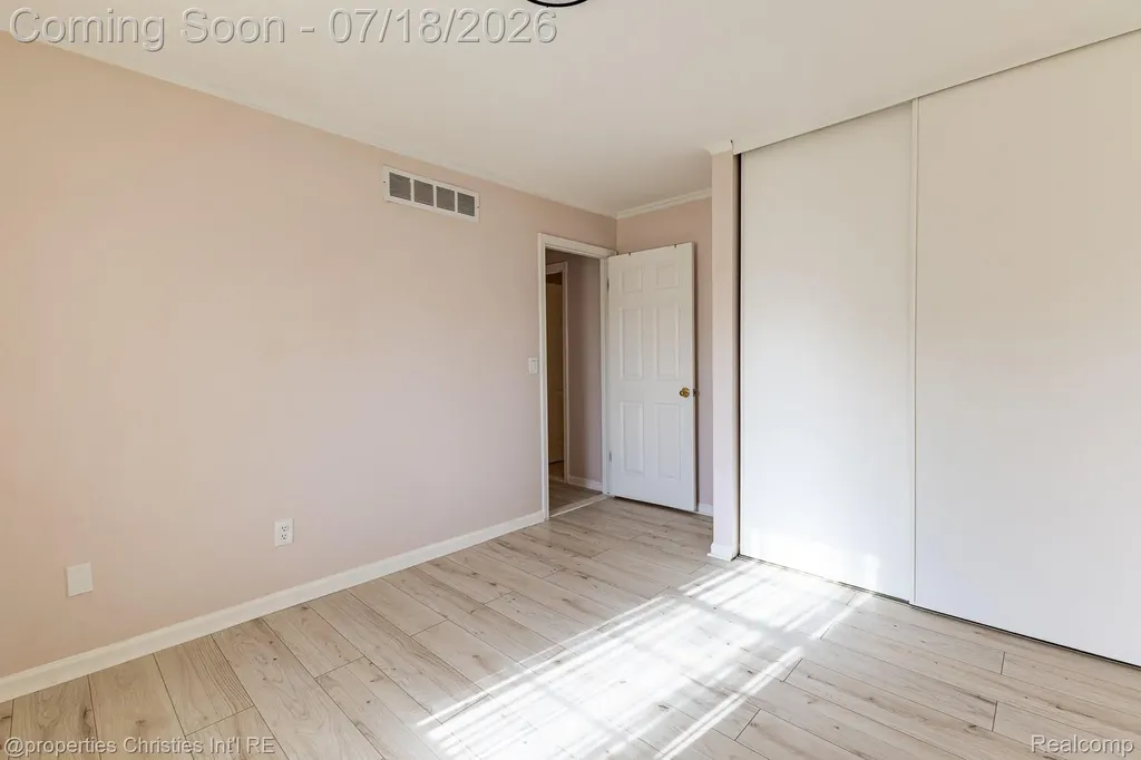 45568 Margate Drive Macomb Township MI 48044