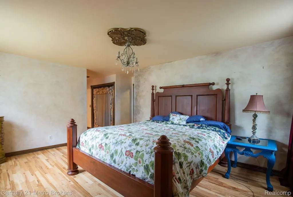 5262 Conifer Drive Oregon Township MI 48421