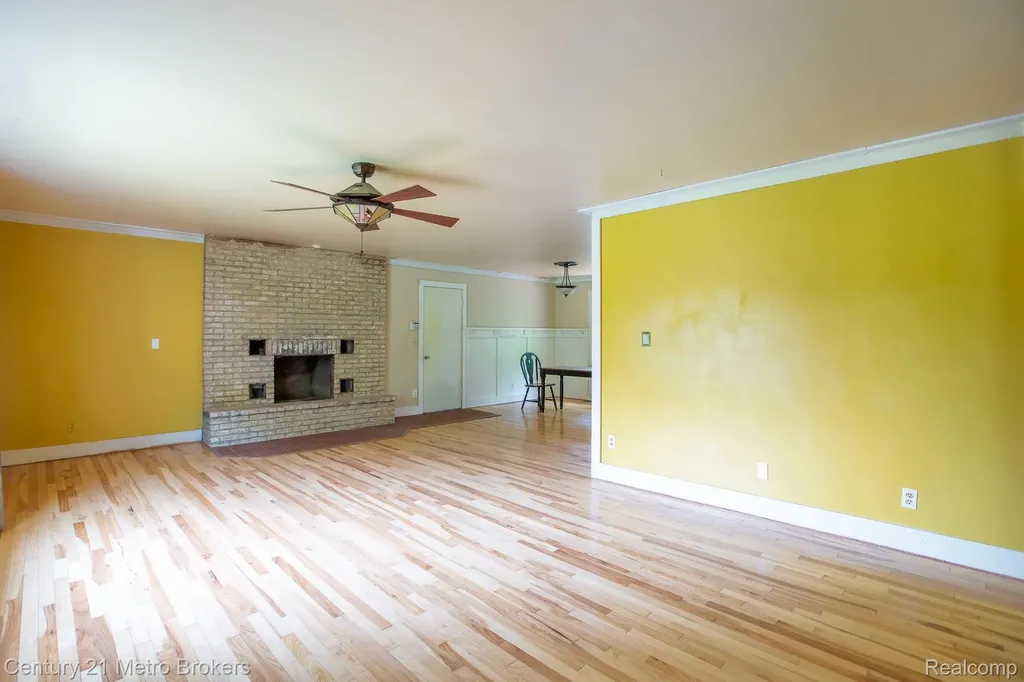 5262 Conifer Drive Oregon Township MI 48421
